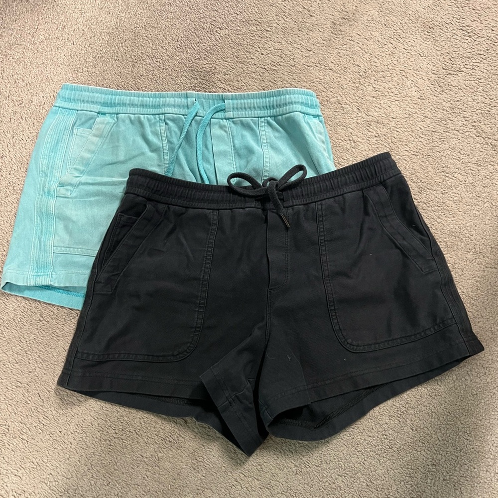 Athleta size M shorts